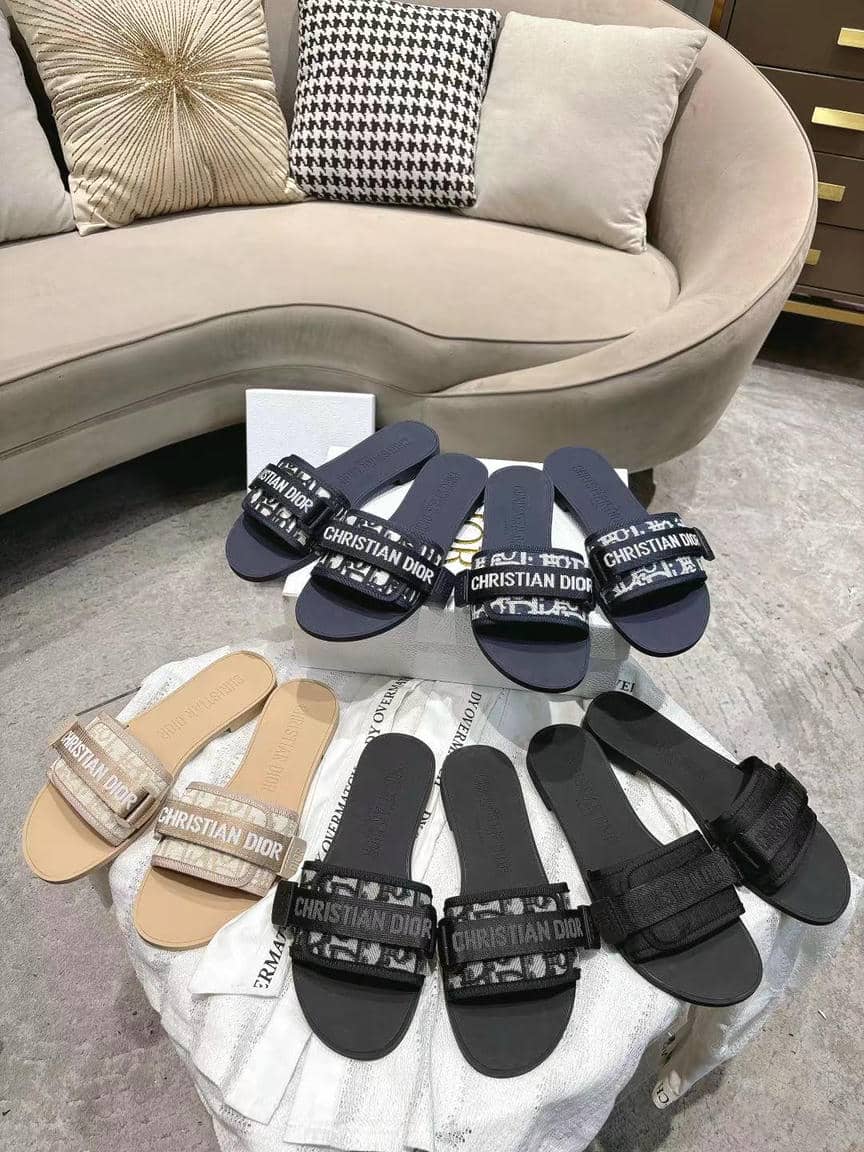 Dior Velcro slippers1